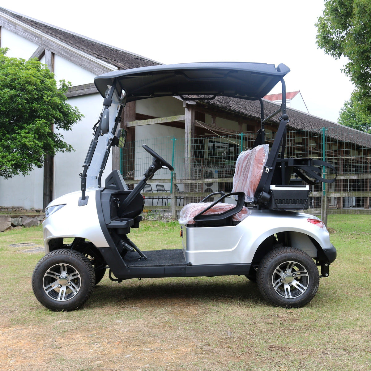 MXV BREEZE 2 – 2-Seater Electric Golf Cart UAE – view 10