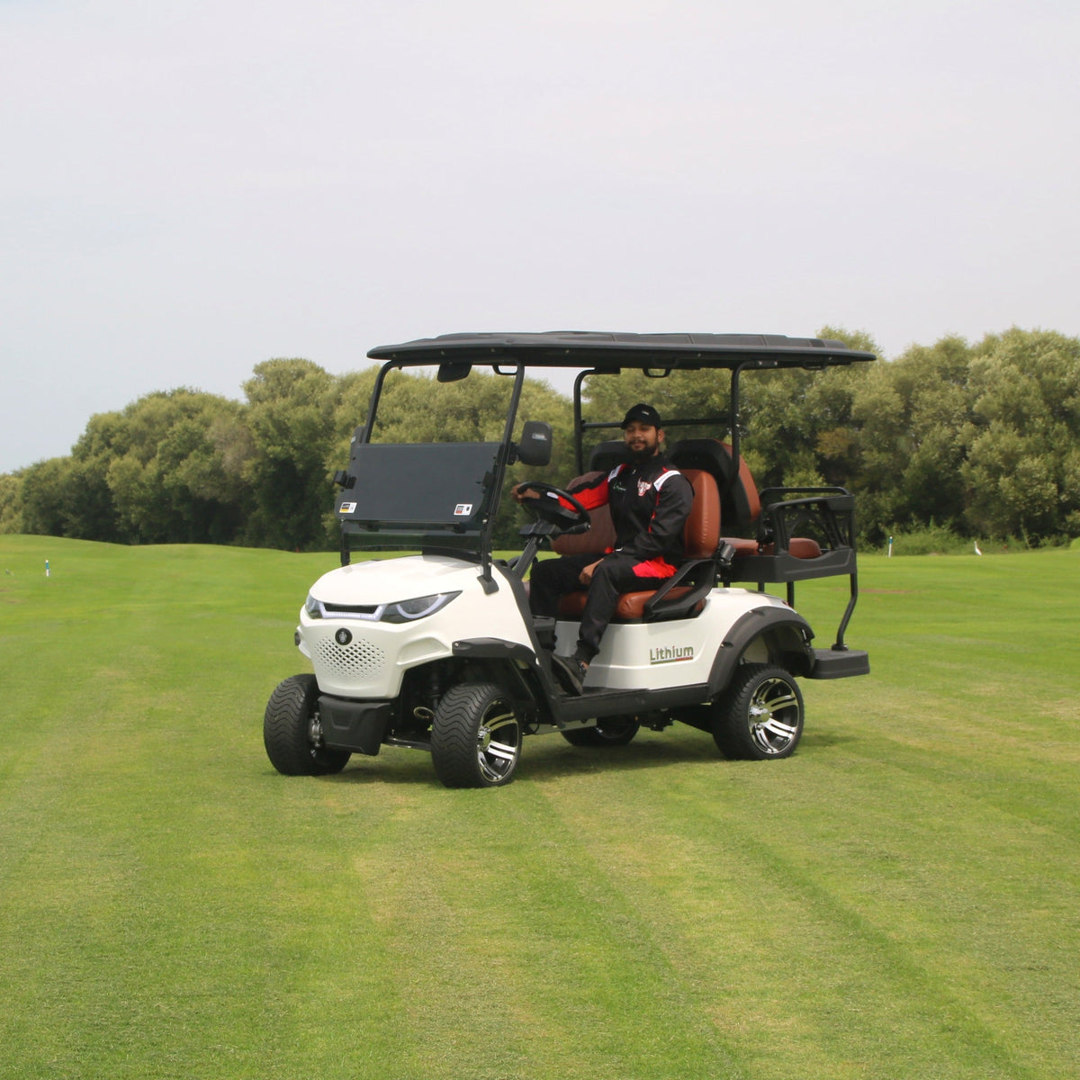 Suncart® MXV CRUISER 4 – 4-Seater Electric Golf Cart UAE – view 4